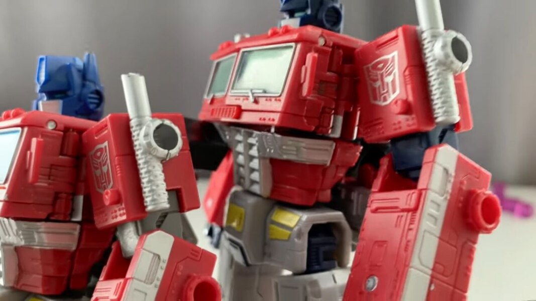 earthrise optimus prime accessory pack